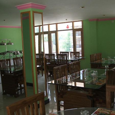 Hotel Ocean Blue Manali Экстерьер фото