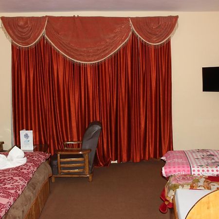 Hotel Ocean Blue Manali Экстерьер фото