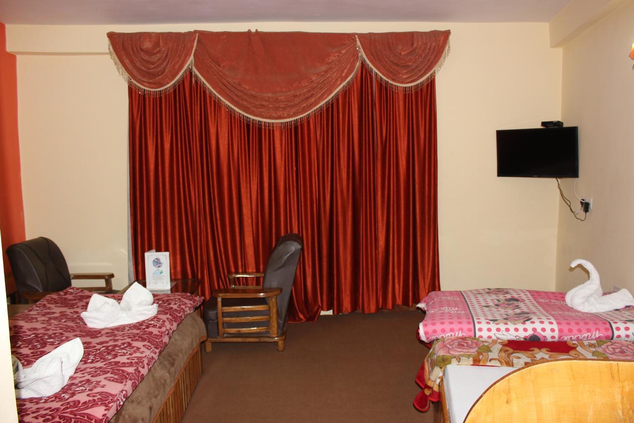 Hotel Ocean Blue Manali Экстерьер фото